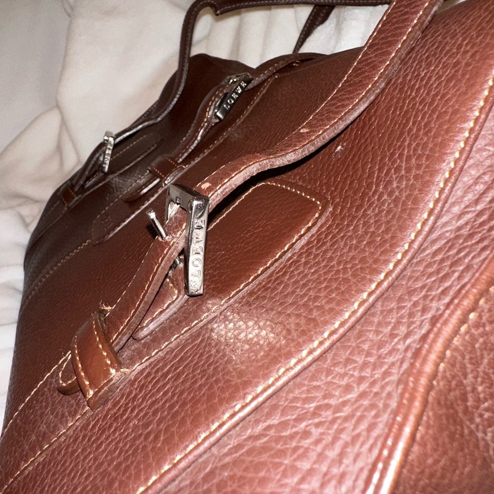 Loewe senda well kept, cleaned and conditioned leather - Picture 4 of 5
